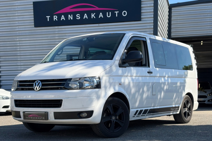 VOLKSWAGEN MULTIVAN