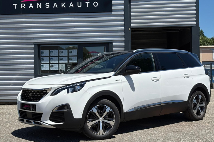 PEUGEOT 5008